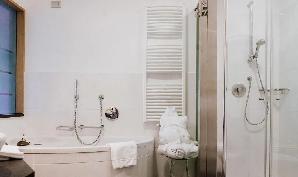 Room, Lac Salin Spa & Mountain Resort, Milan