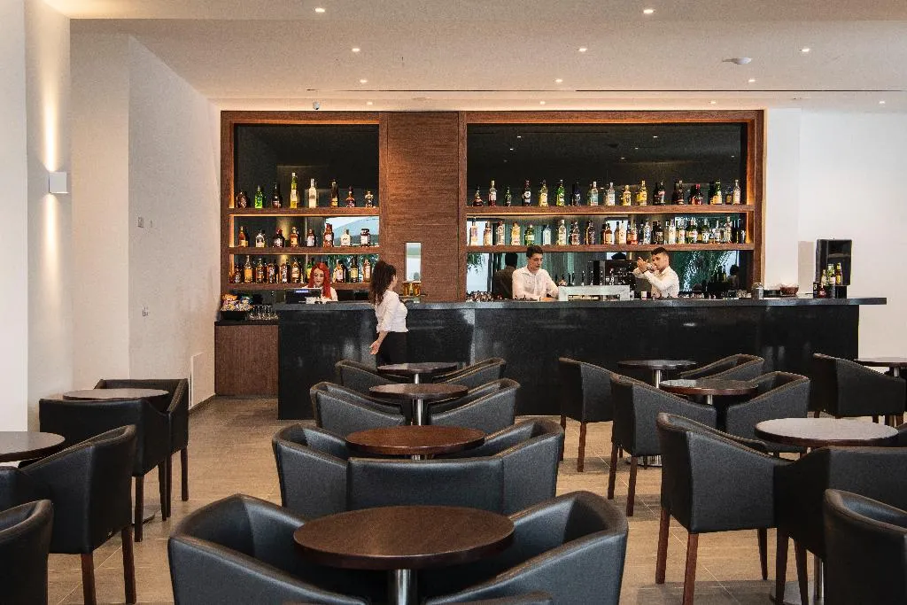 Bar, Akti Beach Hotel & Village Resort, Cyprus