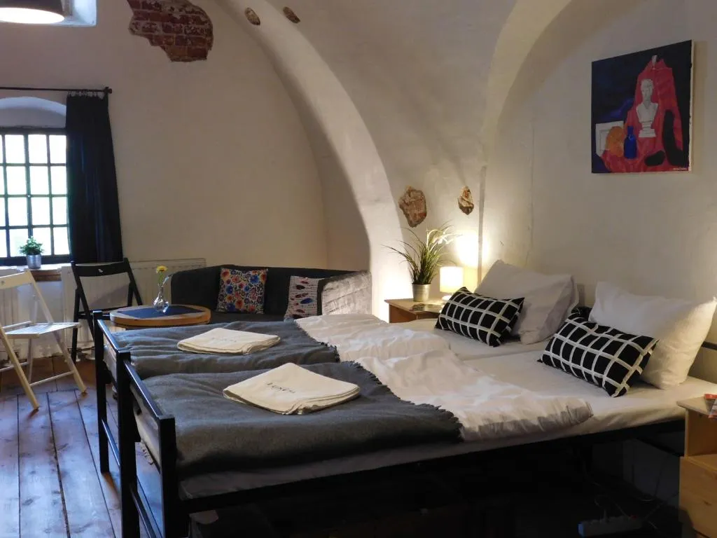 QUADRUPLE WITH SHARED BATHROOM Room, Luneta Warszawska Hostel, Krakow