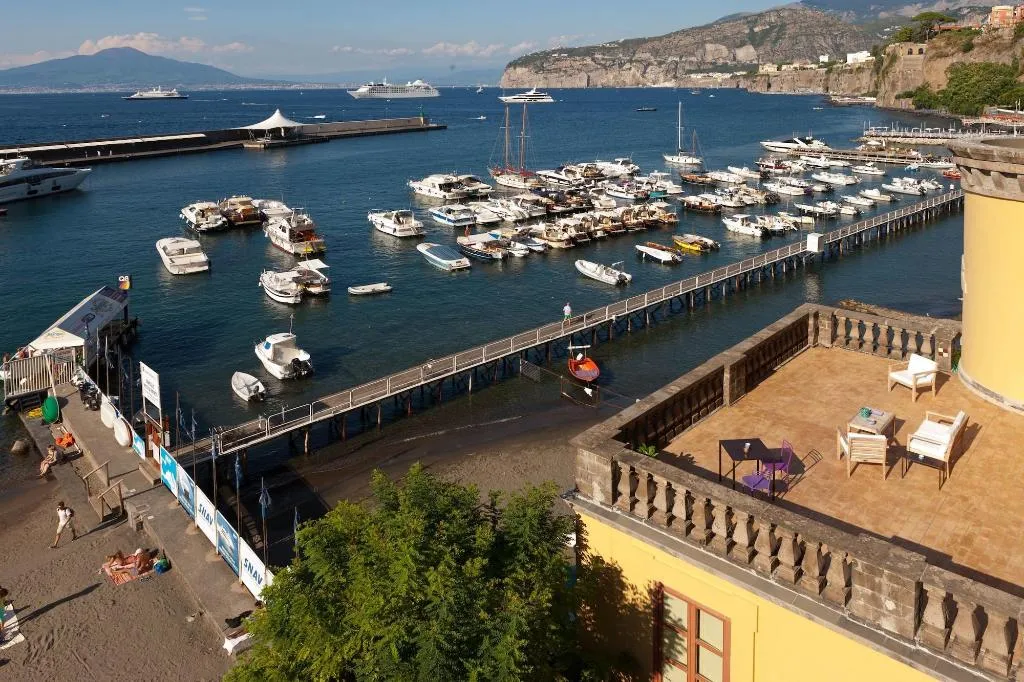 Terrace, Marina Piccola 73, Naples