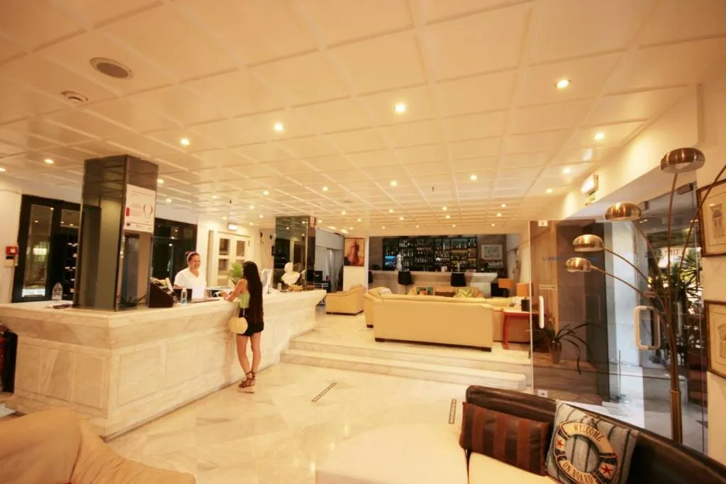 Lobby, Liberty CRE, Crete