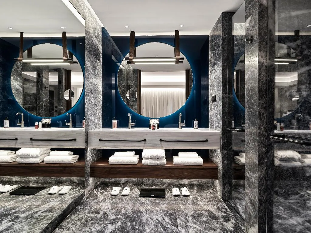 SUITE DELUXE Room, Athens Capital Center Hotel-MGallery, Athens