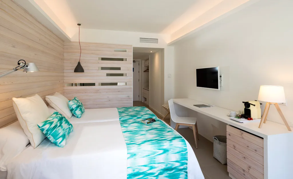 Room, FERGUS Style Palmanova, Majorca