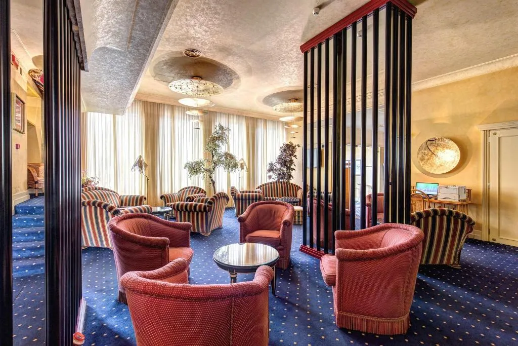 Lobby, Auriga, Milan