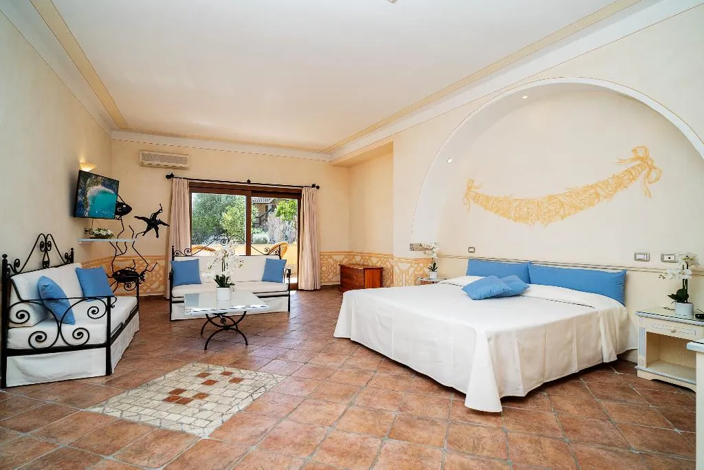 JUNIOR SUITE STANDARD Room, LH Pozzo Sacro, Olbia