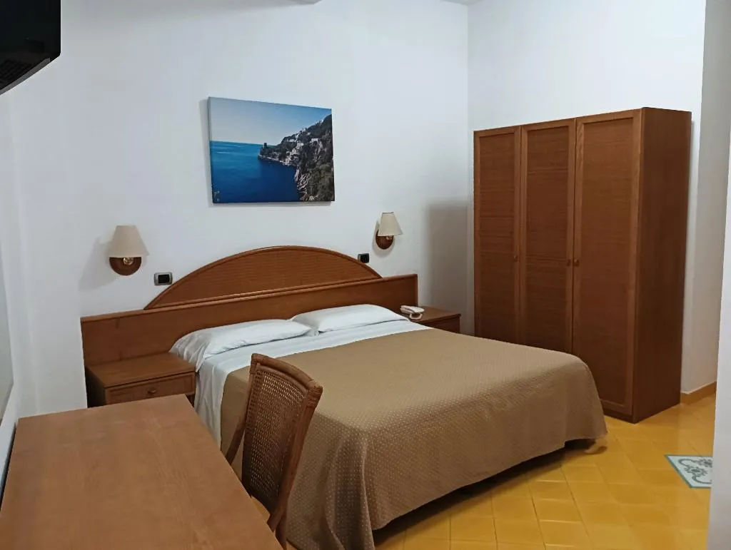QUADRUPLE SIDE SEA VIEW Room, Hotel Sporting - Sorrento Coast, Naples
