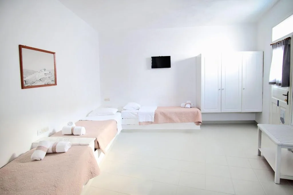 Room, Kritikakis Village Apartments, Santorini