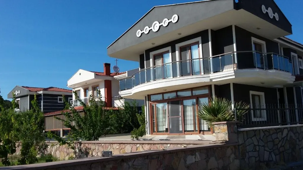VILLA FIVE BEDROOMS Room, Ayvalik Camlik Villalari, Izmir
