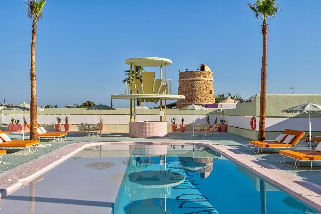 Pool, Grand Paradiso, Ibiza
