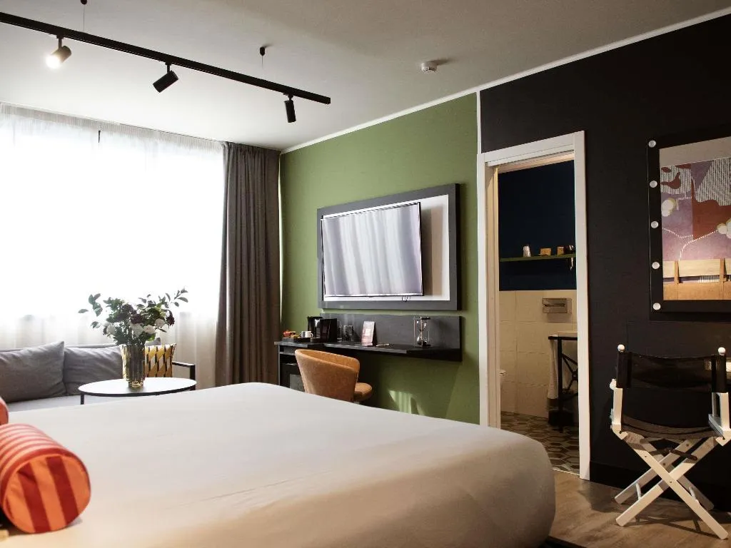 DOUBLE WITH DOUBLE BED Room, Mercure Roma Cinecittà (New Opening), Rome