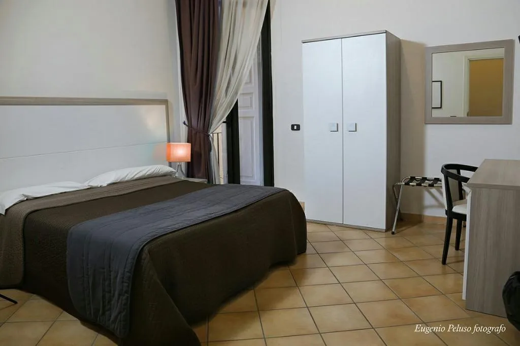Double or Twin STANDARD Room, Caravaggio Hotel, Naples