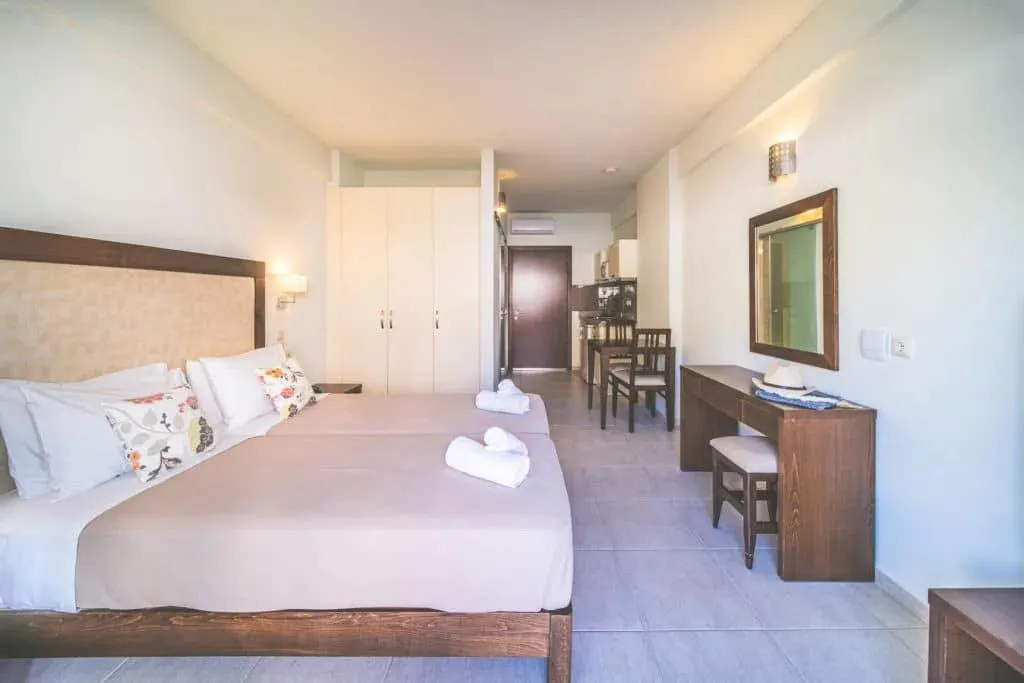 STUDIO SUPERIOR Room, Rainbow Apartments, Crete