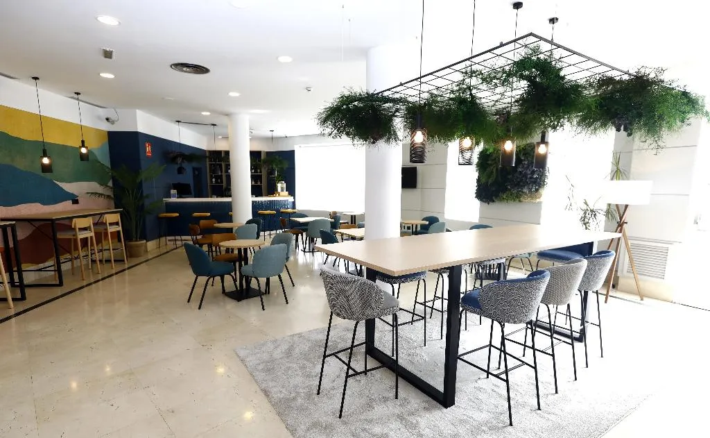 Lobby, Travelodge Madrid Coslada Aeropuerto, Madrid