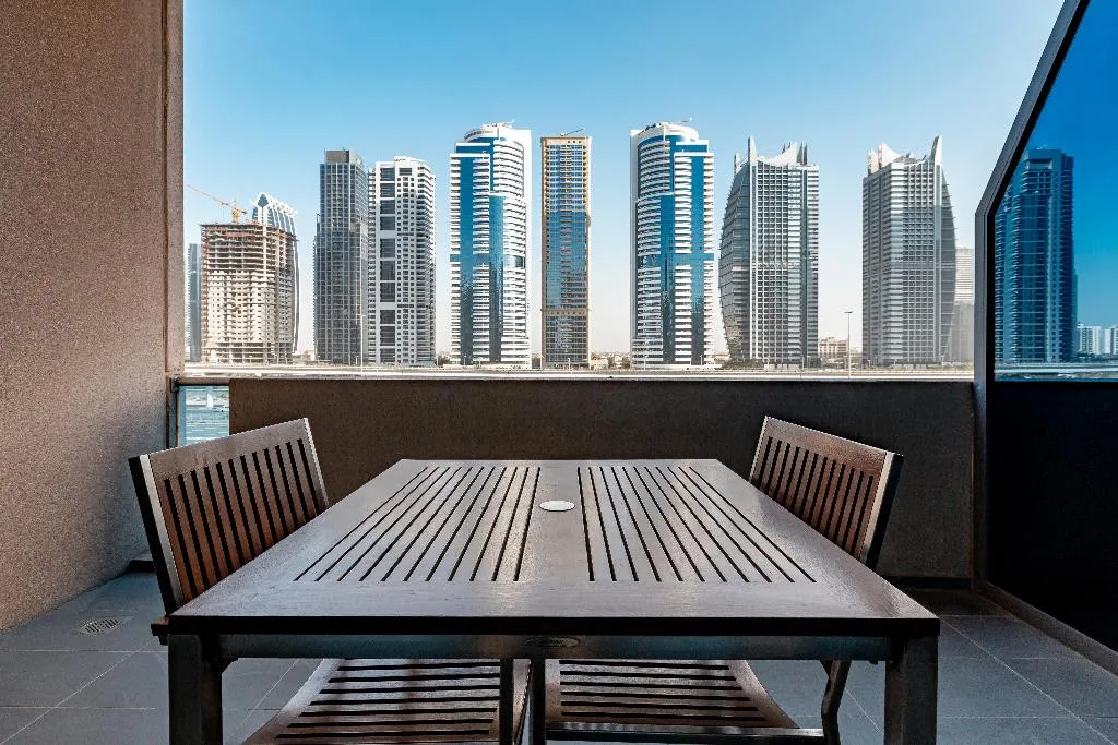 STUDIO WITH BALCONY Room, Radisson Blu Residence Dubai Marina, Dubai