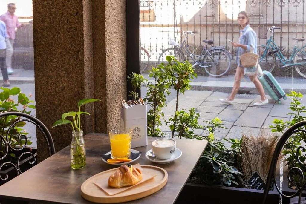 Double or Twin SUPERIOR WITH BALCONY Room, Ah - Duomo Signature, Milan