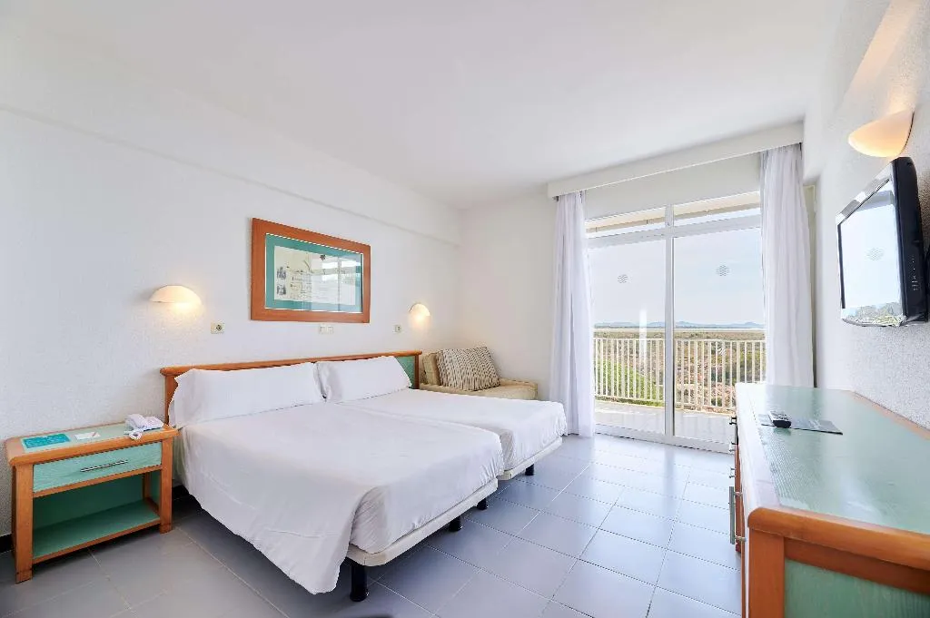 Room, AluaSun Cala Antena, Majorca