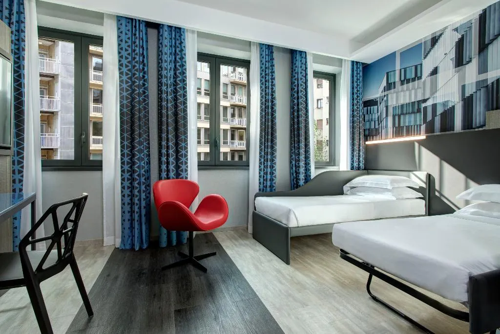 QUADRUPLE STANDARD Room, iQ Hotel Milano, Milan