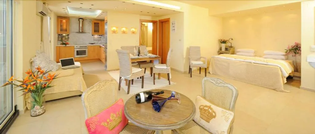 Room, Parthenis Palace, Crete
