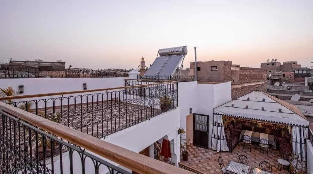 Room, Amour d'auberge, Marrakech