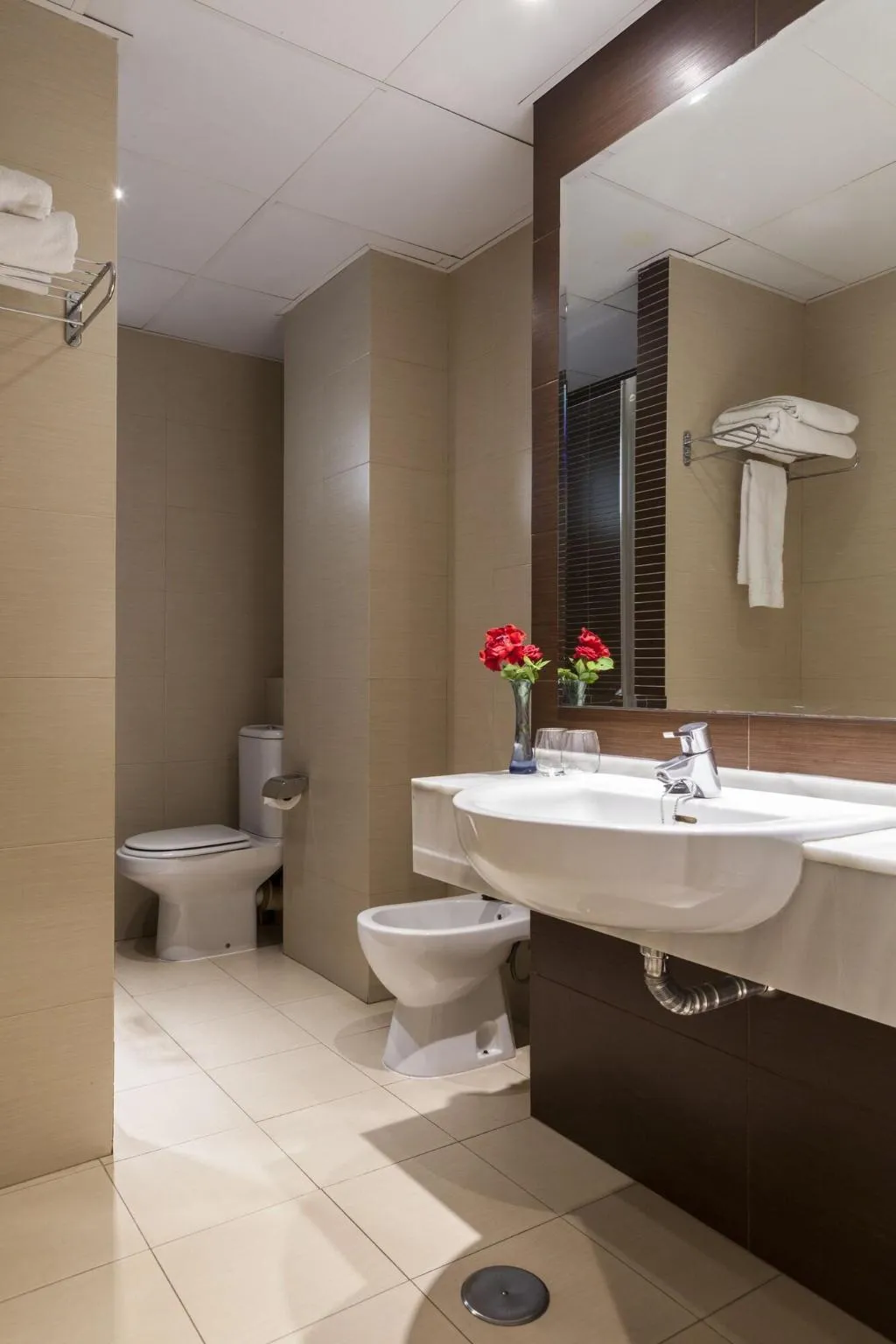QUADRUPLE STANDARD Room, Don Paco, Seville