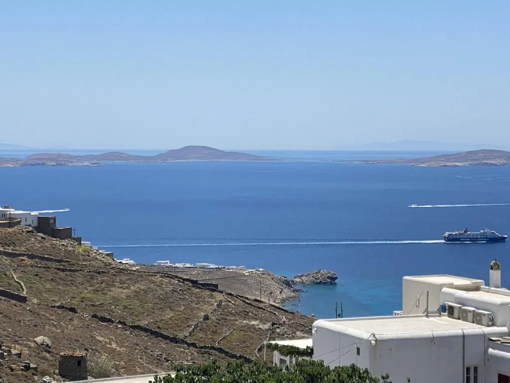 Room, Flaskos Suites, Mykonos