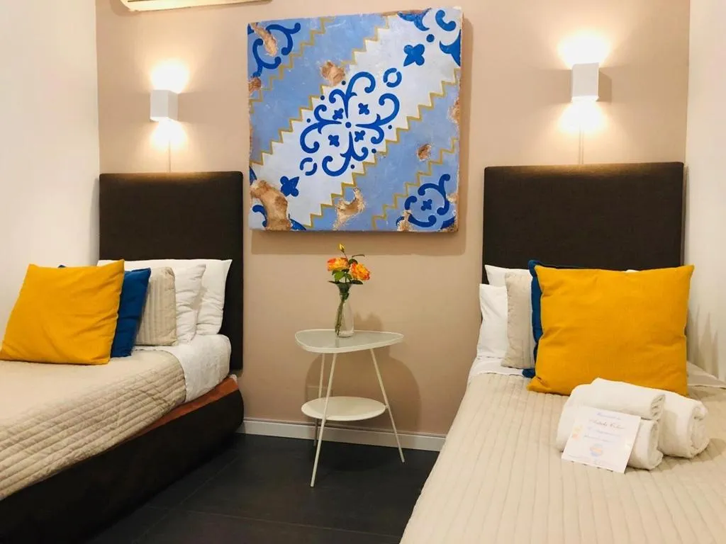 Room, Antichi Colori, Palermo