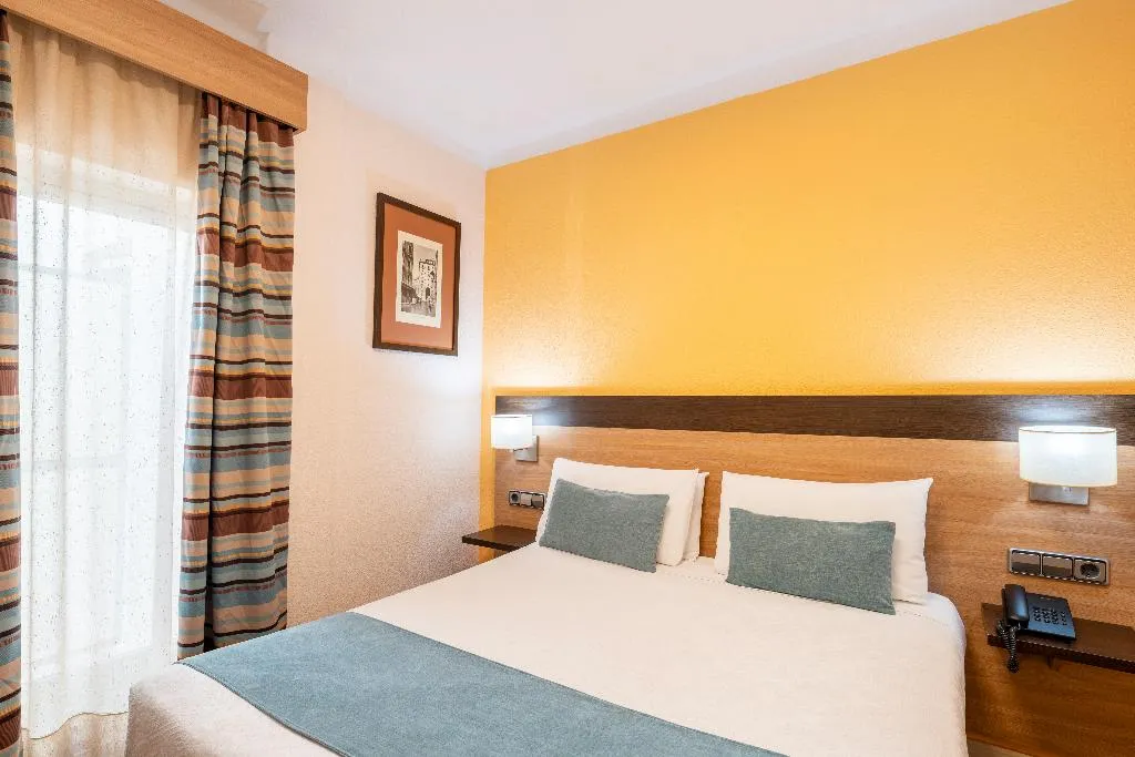 Double or Twin STANDARD Room, Ballesta, Madrid