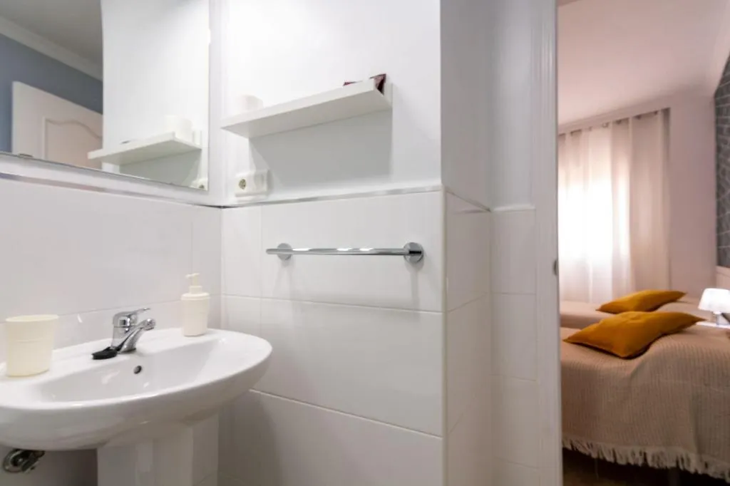 Room, Hostal Luna De Nerja, Costa Del Sol