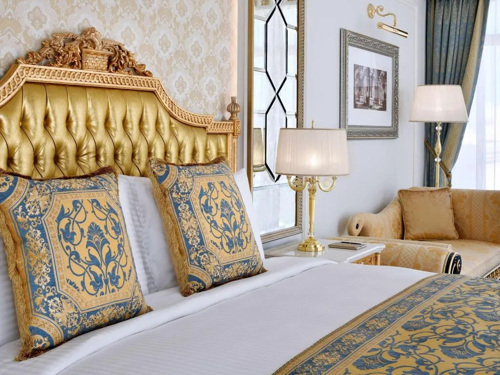 Room, Raffles The Palm Dubai, Dubai