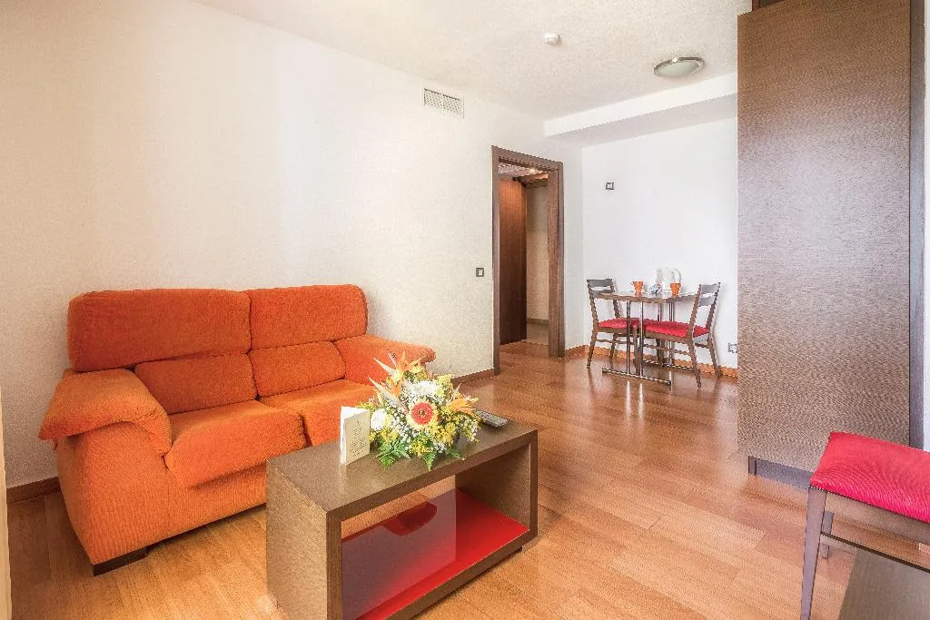 FAMILY ROOM CAPACITY 3 Room, Hotel LIVVO Corralejo Beach, Fuerteventura