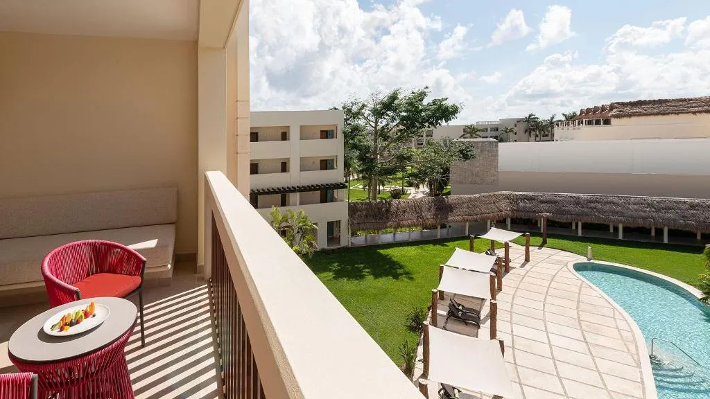 JUNIOR SUITE POOL VIEW Room, Dreams Puerto Morelos Resort & Spa, Cancun Area