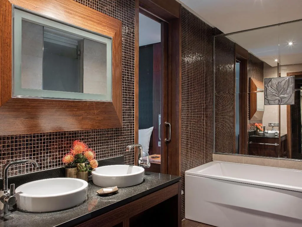 TRIPLE DELUXE Room, Gran Melia Palacio de Isora, Tenerife