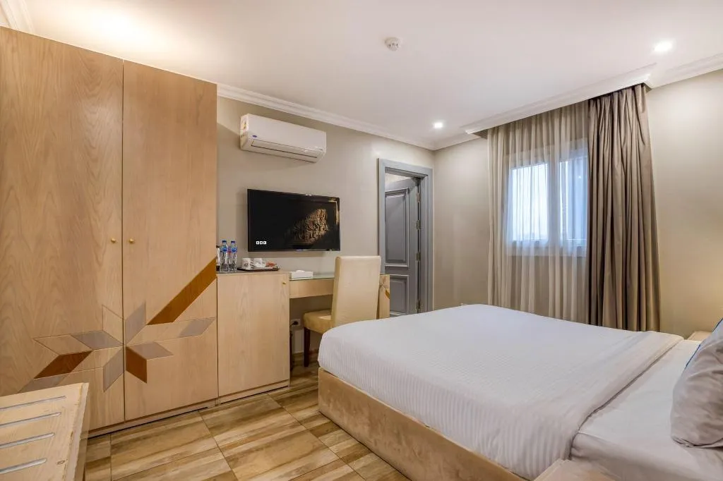 Room, Mamluk Pyramids Hotel, Cairo