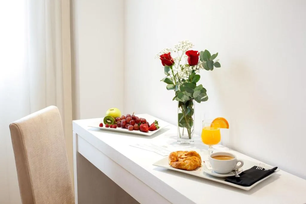 Room, Hotel Insula Barataria, Madrid