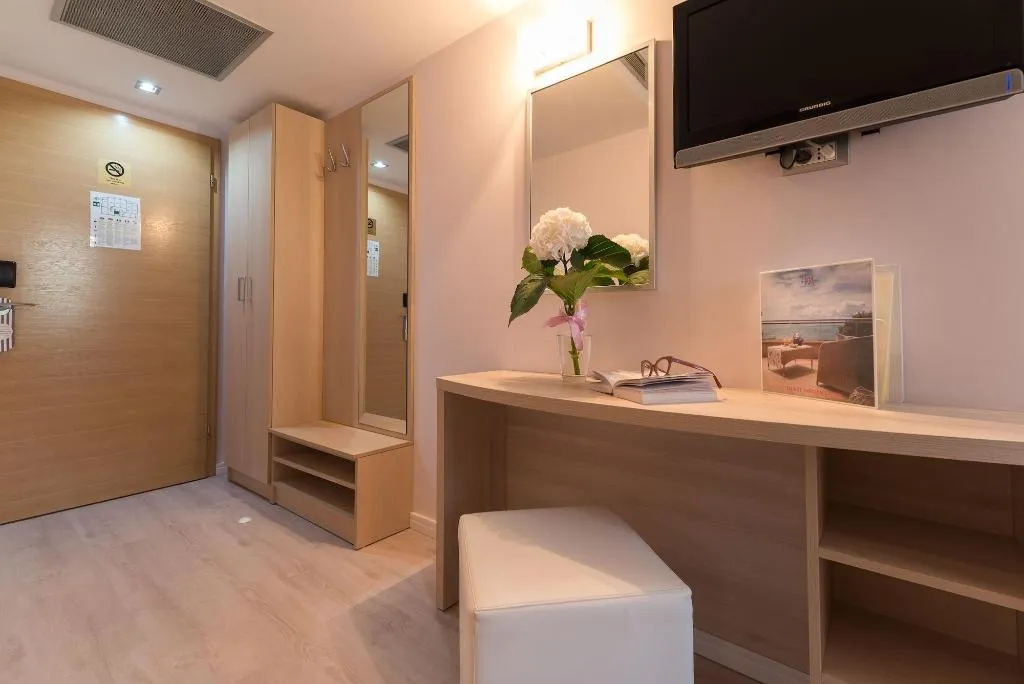 Room, Maritimo, Split