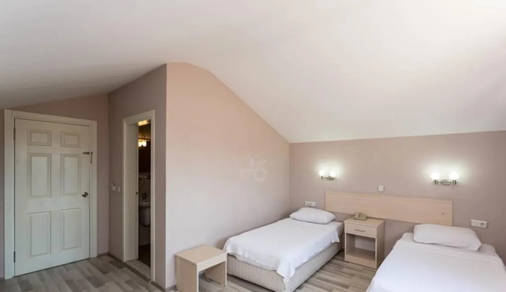 Room, Remer, Dalaman