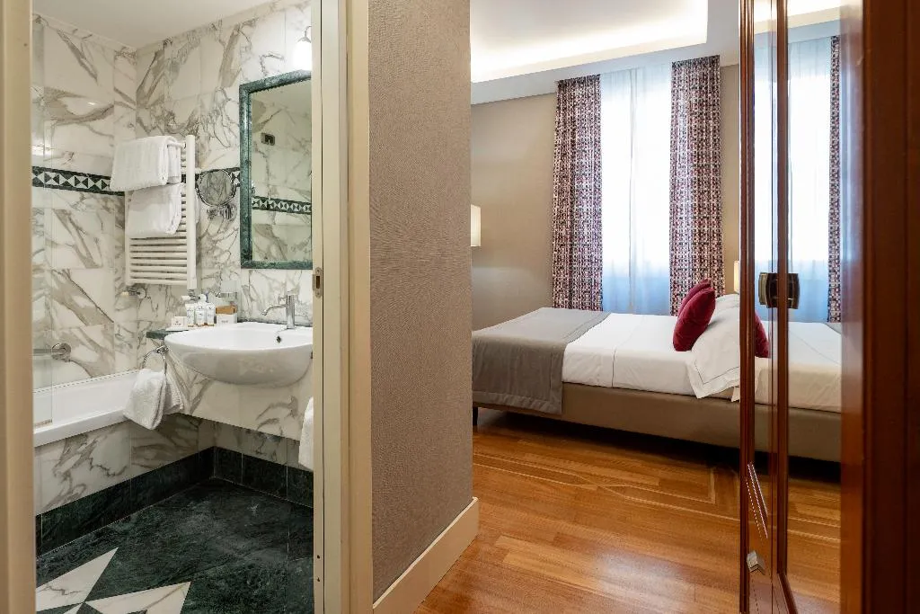 FAMILY ROOM CLASSIC Room, Delle Nazioni, Rome