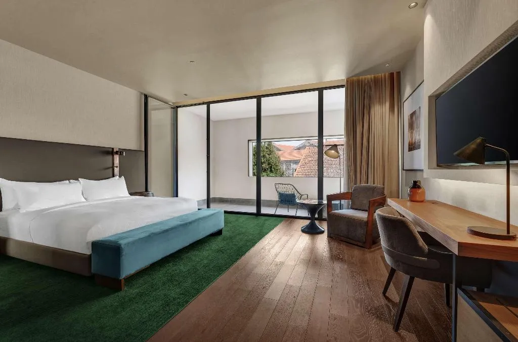 DOUBLE DELUXE WITH BALCONY Room, Hilton Porto Gaia, Porto