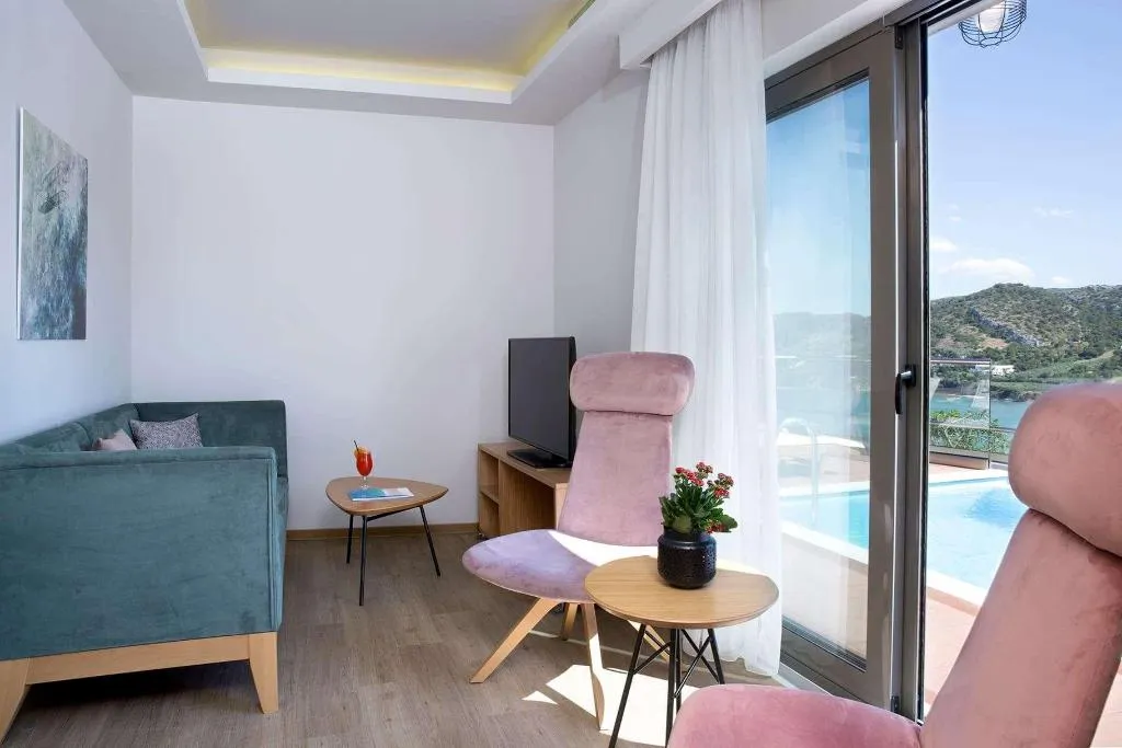 VILLA STANDARD Room, Dolce Attica Riviera, Athens