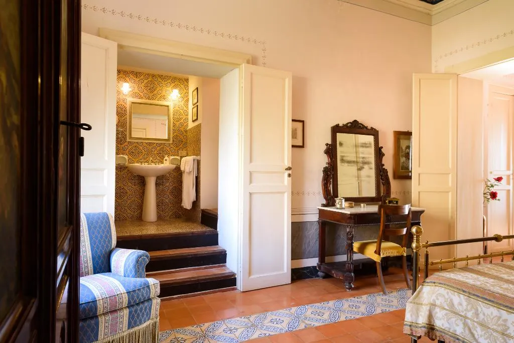 SUITE WITH VIEWS Room, Masseria Rossella, Palermo