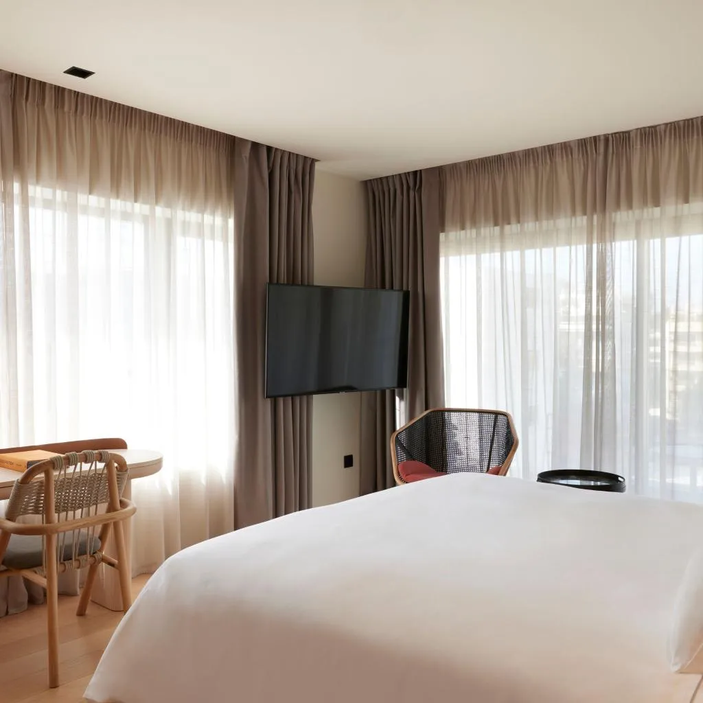 SINGLE SIDE SEA VIEW ONE BEDROOM Room, Dusit Suites Athens, Athens