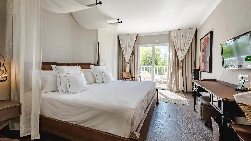 Double or Twin SUPERIOR Room, Be Live Adults Only La Cala Boutique Hotel, Majorca
