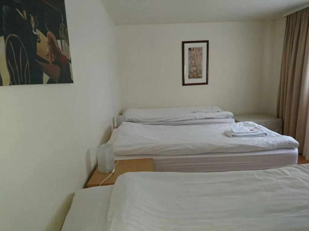Room, Alba Guesthouse, Reykjavik