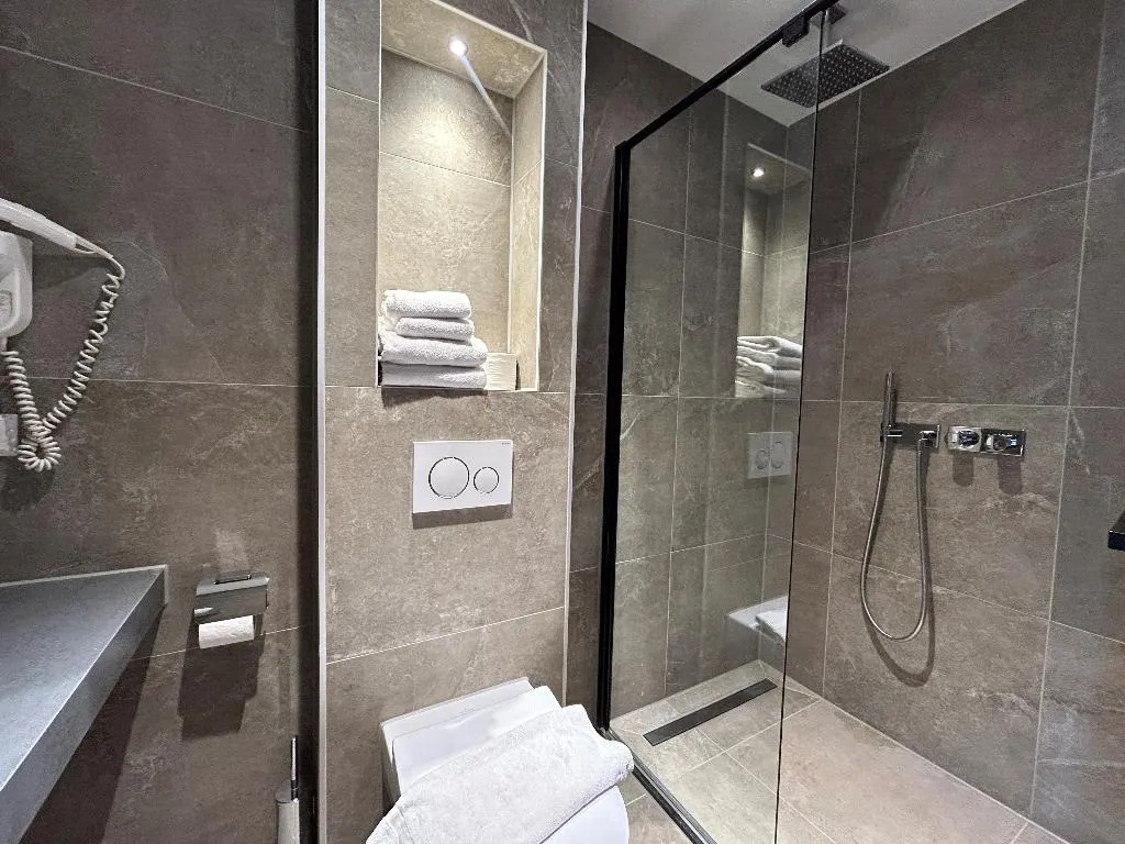 TWIN ECONOMY Room, Xo Hotels Blue Square, Amsterdam