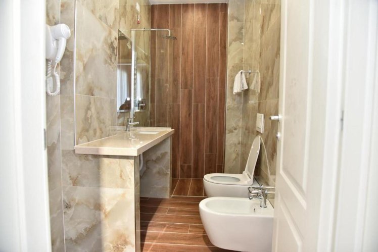 Edart Hotel, Durres