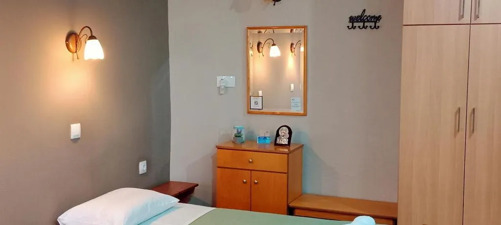 Room, Prosforio, Thessaloniki