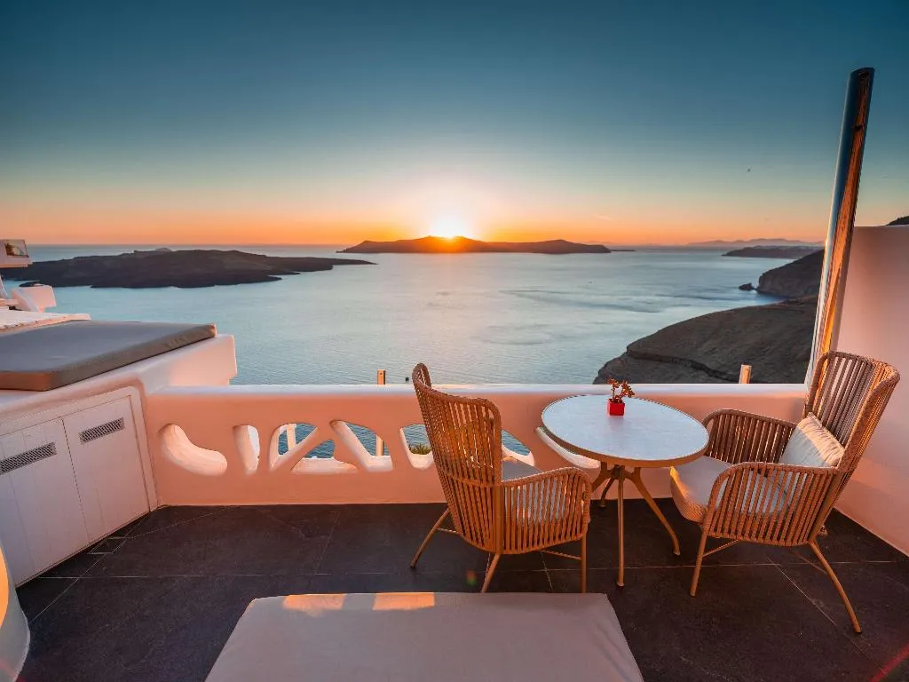 SUITE SEA VIEW HONEYMOON Room, Athina Luxury Suites, Santorini