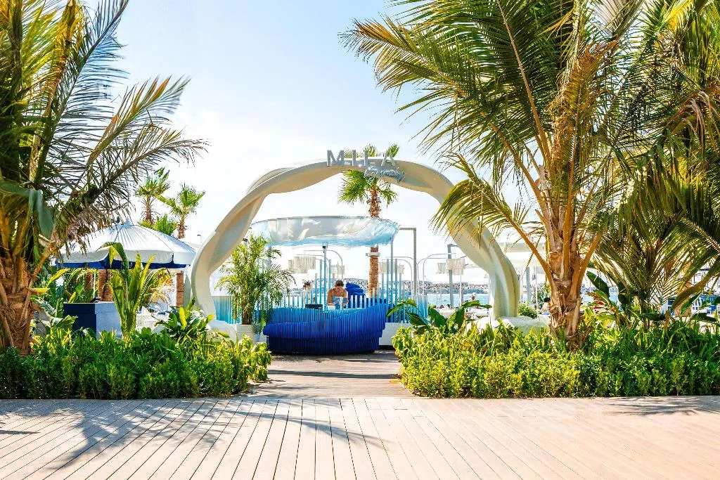 Beach, Radisson Beach Resort Palm Jumeirah, Dubai
