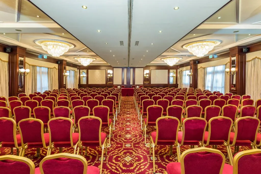 Conferences, Leonardo Hotel Milan City Center, Milan