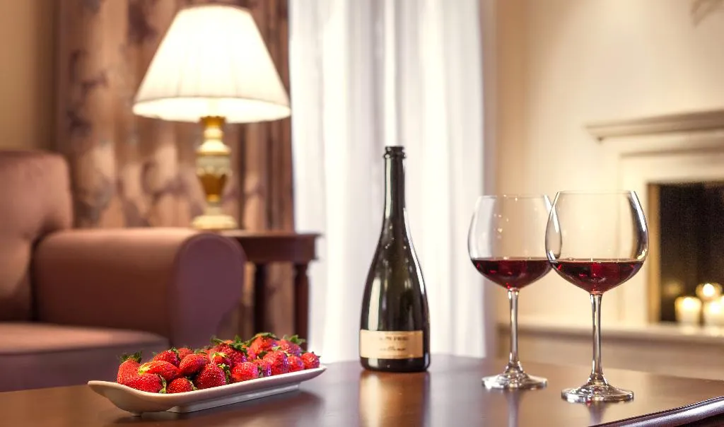 SUITE PRESTIGE Room, Kyniska Palace Conference & Spa, Athens